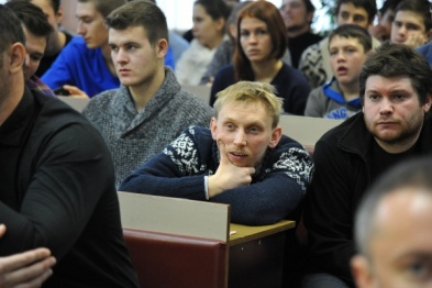 В Воронеже студенты лишились 70% стипендии из-за объединения счетов 2 вузов в банке