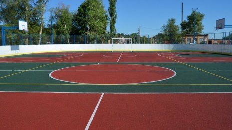 В селе Семилуки открыли новую многофункциональную спортивную площадку