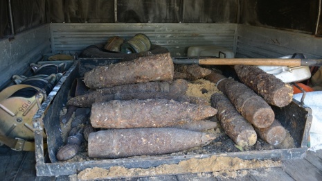 В Острогожске женщина обнаружила у дома склад боеприпасов времен войны