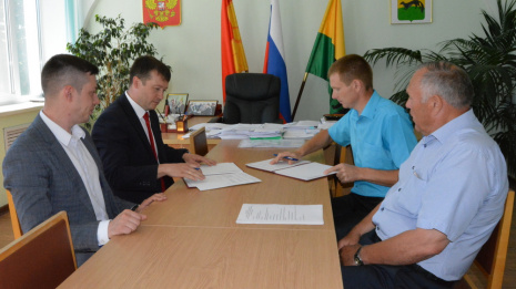 Богучар и Петровск Саратовской области заключили договор о сотрудничестве