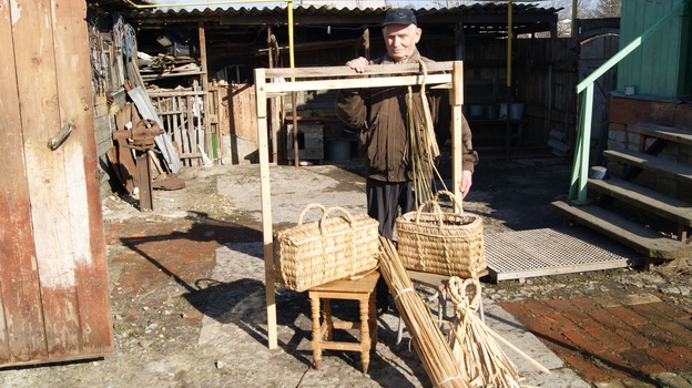 Пенсионер из Поворино возрождает забытое мастерство плетения из чакана