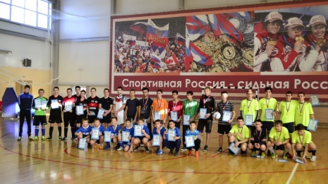 "Локомотив" поздравил фанатов со Всемирным днем футбола
