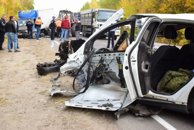 Две «Газели» и Ford столкнулись в Воронежской области: погиб один из водителей