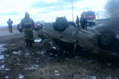 В Воронежской области автомобиль перевернулся в ДТП с 3 машинами