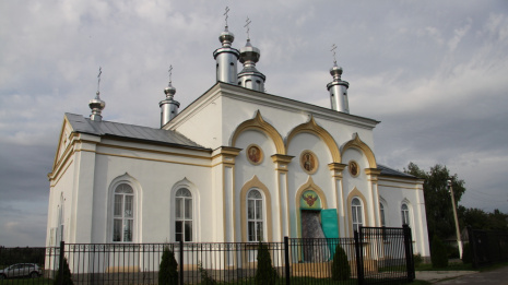 В поселке Ясенки Бобровского района освятили храм Успения Пресвятой Богородицы