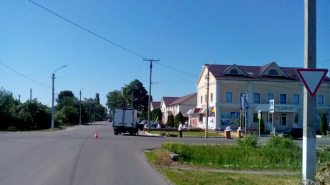 В Борисоглебске в ДТП пострадали несовершеннолетний мотоциклист и 5-летний ребенок
