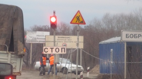 Мост через реку Битюг в Воронежской области отремонтируют к концу 2017 года