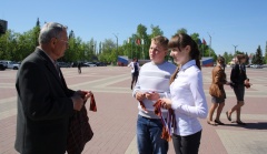 Аннинские школьники провели акцию «Георгиевская ленточка»