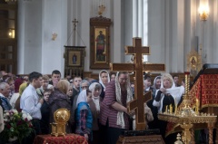 В Воронеж привезли крест с частицей ризы Господней