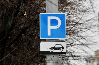 Под Воронежем владелец парковки разобрал оставленный на ней «МАЗ» на запчасти
