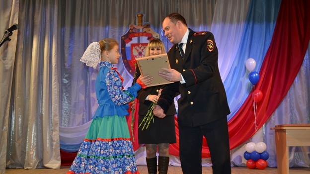 Грибановские полицейские получили министерские награды