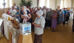 В Верхний Мамон доставили частицу ризы Господней 