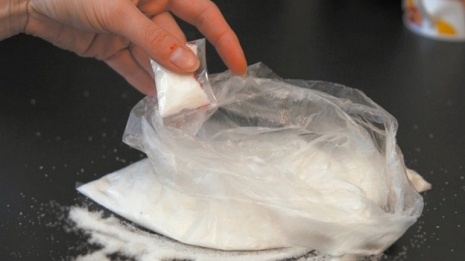 Богучарские полицейские нашли на посту ДПС сумку с 600 г наркотиков 