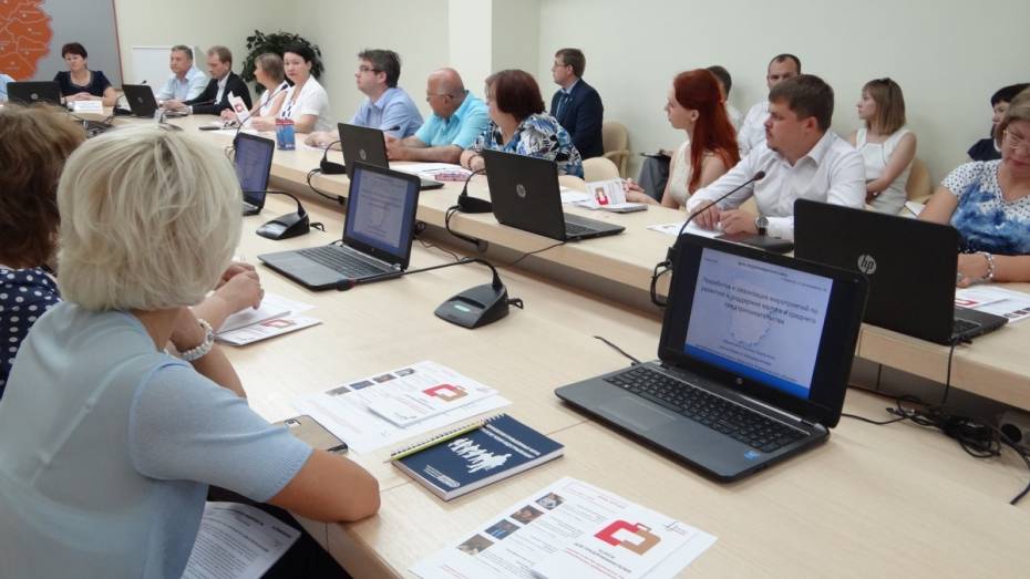Воронежские бизнесмены обсудили с чиновниками доступность госуслуг