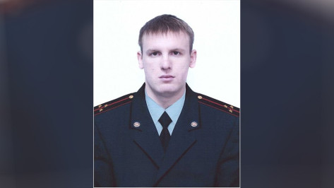 Погибшего при пожаре в Москве спасателя похоронят в Воронеже