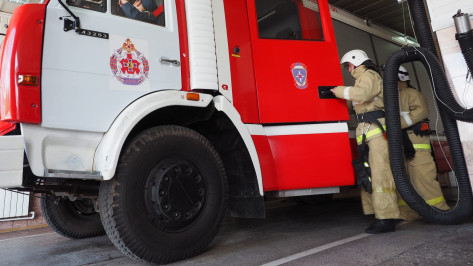 В Воронежской области 11-летний мальчик устроил пожар в гараже и получил ожоги