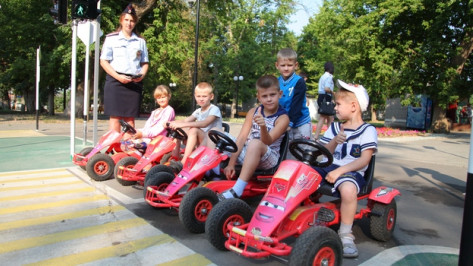 В Острогожске построили детский автогородок