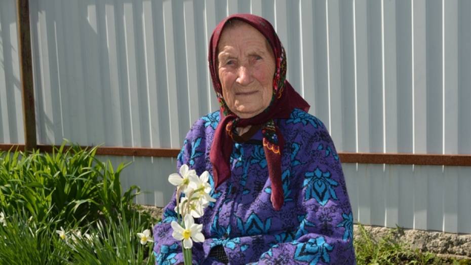 Жительница Нижнедевицкого района отметила столетний юбилей