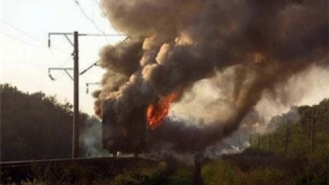 В Лискинском регионе ЮВЖД из-за горящего локомотива задержали 20 поездов