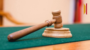 В Воронеже под суд пойдут 4 сотрудника полиции, «повесившие» на мужчину коррупционное преступление