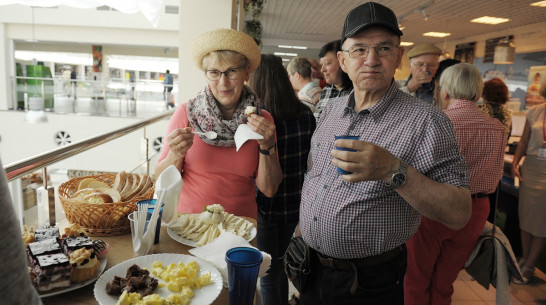 Немецкие аграрии оценили Центральный рынок Воронежа