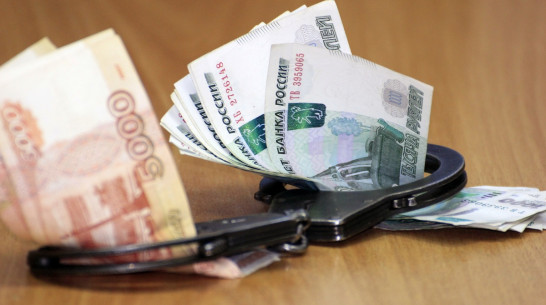 В Воронеже заместитель главврача и пять медработников предстанут перед судом за взятки