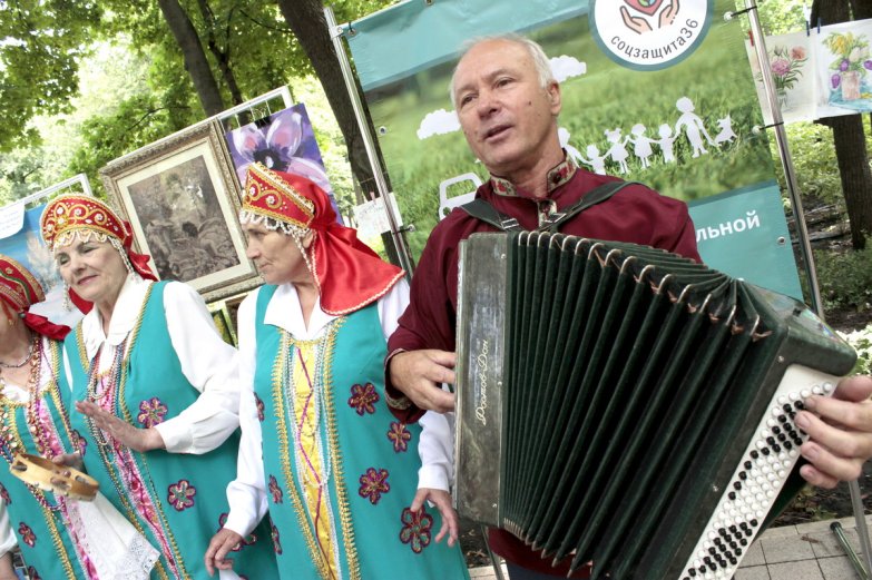 Большая воронежская семья