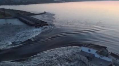 Плотина Каховской ГЭС в Херсонской области разрушилась из-за повреждений