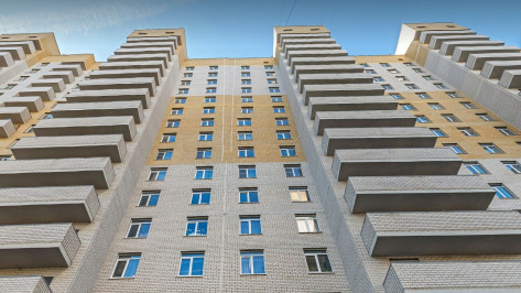 В Воронеже 3-летний мальчик выжил после падения с 16 этажа