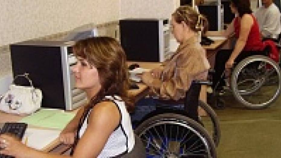 Острогожская прокуратура потребовала от местных предпринимателей создания рабочих мест для инвалидов