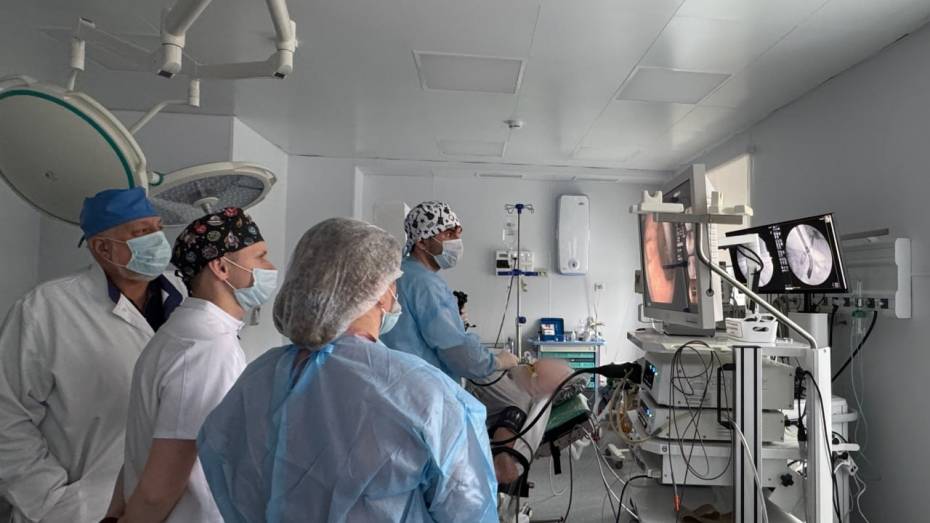 Воронежские врачи спасли жизнь пенсионерке с осколком зубочистки в желудке