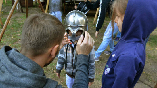 Реконструкцией и исторической модой порадуют воронежцев на патриотическом фестивале