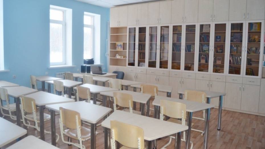 Суд закрыл кабинет в воронежской школе №38 из-за плохого освещения 
