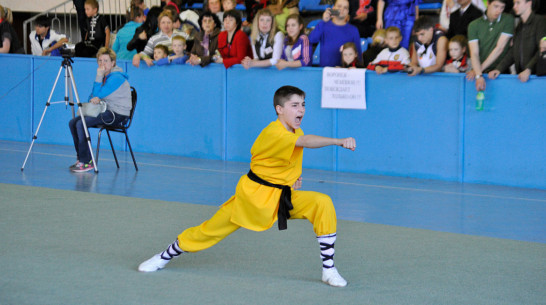 Воронежцев пригласили на бесплатные занятия по китайской гимнастике