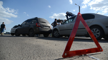 Пенсионера переехали четыре автомобиля на воронежской трассе