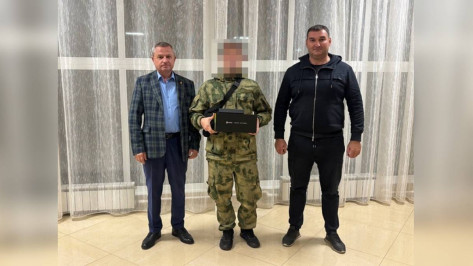 Панинцы передали участнику СВО тепловизор