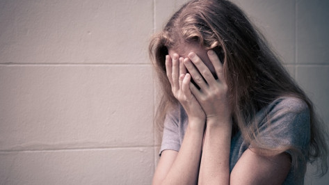 В Воронежской области мать попала под следствие за регулярные избиения 15-летней дочери