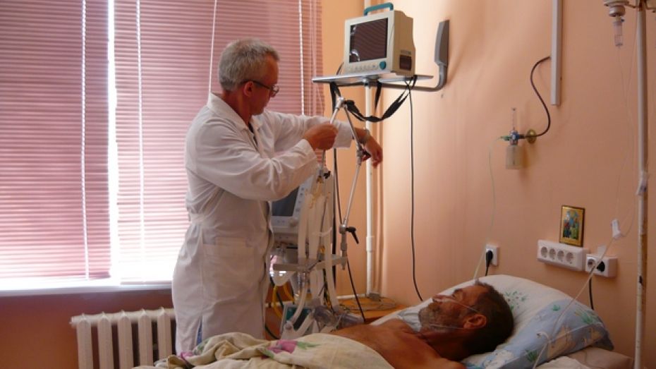 В Верхнемамонской районной больнице появился современный аппарат искусственной вентиляции легких