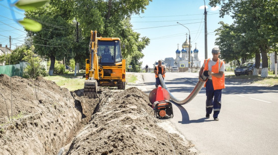 В Лисках завершили прокладку новой ветки городского канализационного коллектора