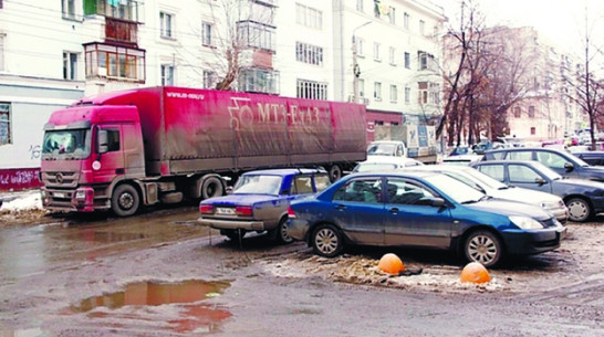 В Борисоглебске отвели специальные места для парковки большегрузного транспорта 