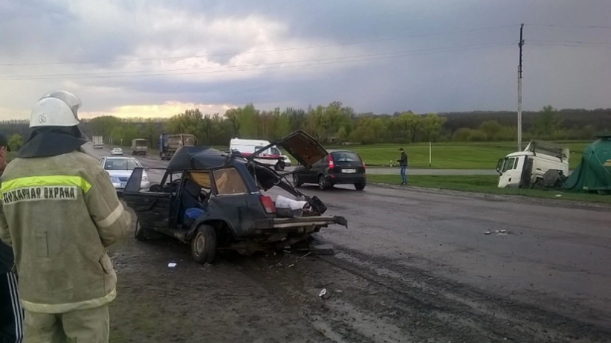 Трасса воронеж острогожск. Авария трасса Воронеж Луганск. ДТП В Острогожском районе на трассе Воронеж-Луганск. ДТП В Острогожске за последние сутки.