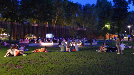 Бесплатные кинопоказы в парке «Орленок» в Воронеже: расписание на июнь
