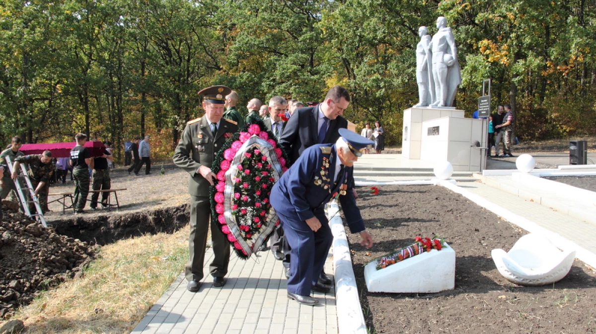 Как назывался концлагерь в городе острогожск. Дулаг 191 Острогожск. Дулаг 191 концлагерь Острогожск. Острогожск лагерь Дулаг 191. Острогожск памятник концлагерь Дулаг.