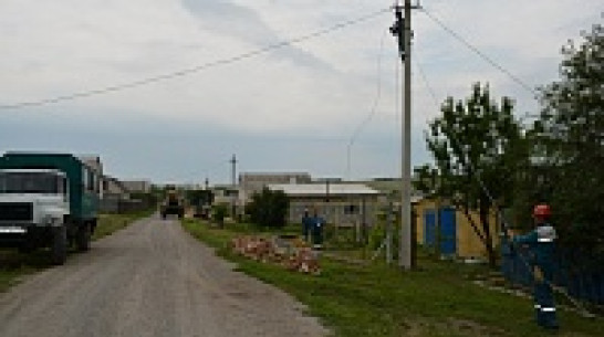 В Нижнедевицком районе реконструируют линии электропередач  