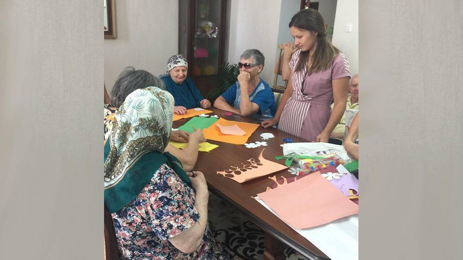 В Грибановском районе проживающих в пансионате для престарелых научат новым видам рукоделия
