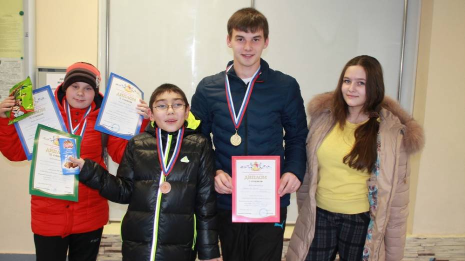 Хохольские пловцы завоевали семь медалей на кубке Воронежской области
