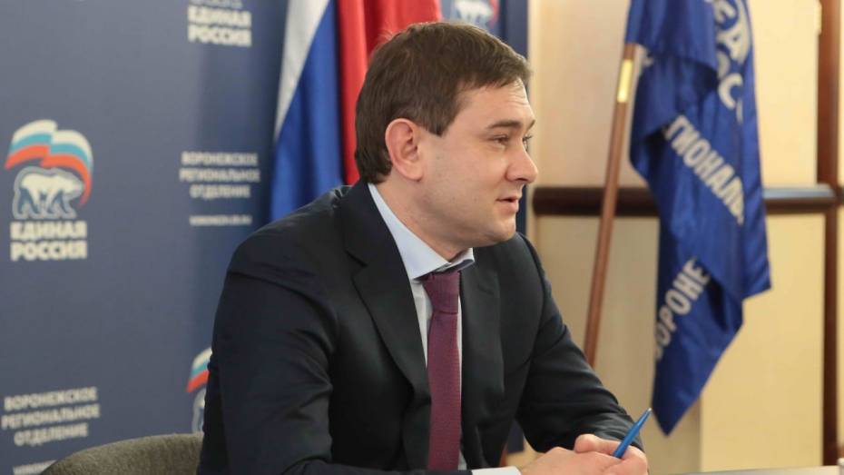 Председатель Воронежской облдумы Владимир Нетесов принял участие в тематической неделе приемов по соцвопросам