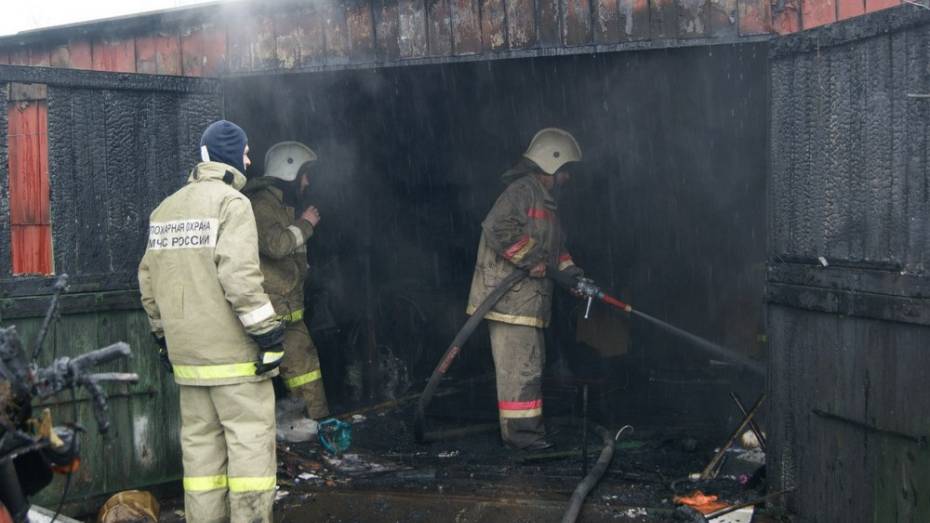 В Ольховатском районе сгорело 3,6 тонны сена