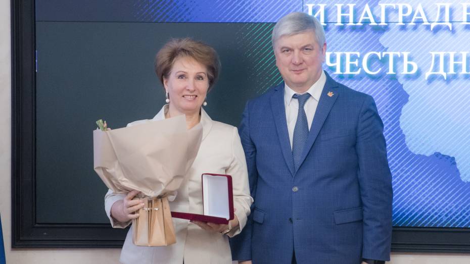 Воронежский губернатор вручил государственные и областные награды работникам культуры