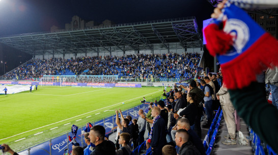 Воронежский «Факел» оштрафовали на 100 тыс рублей за маты болельщиков